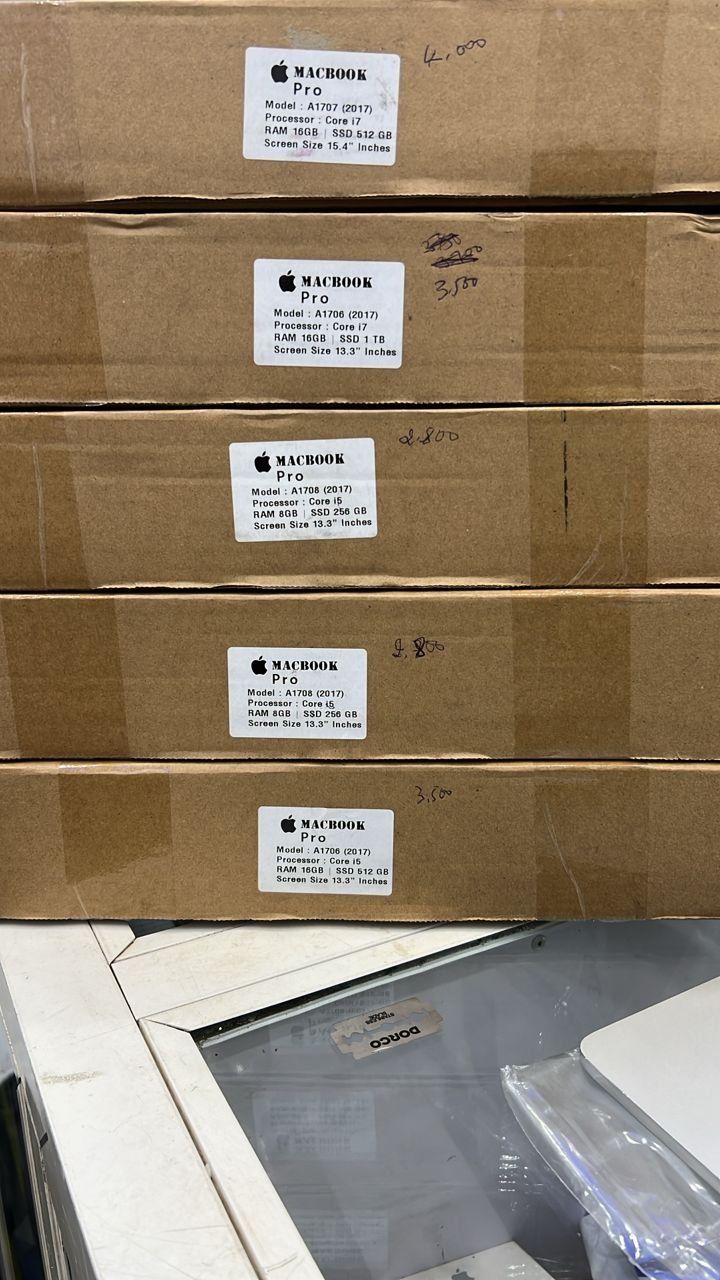 Mac Book Pro 2017 - Image 3
