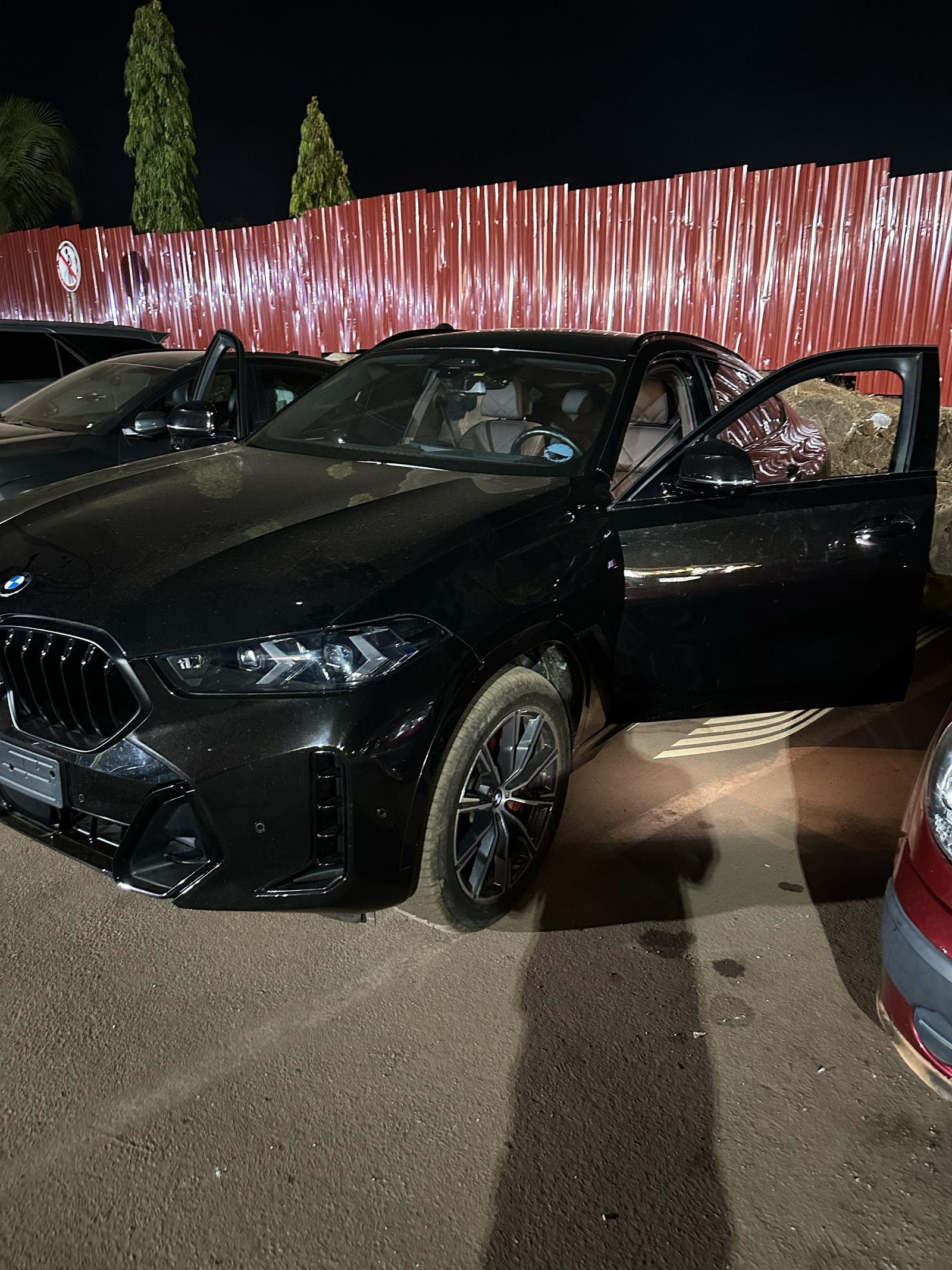 BMW X6 - Image 2